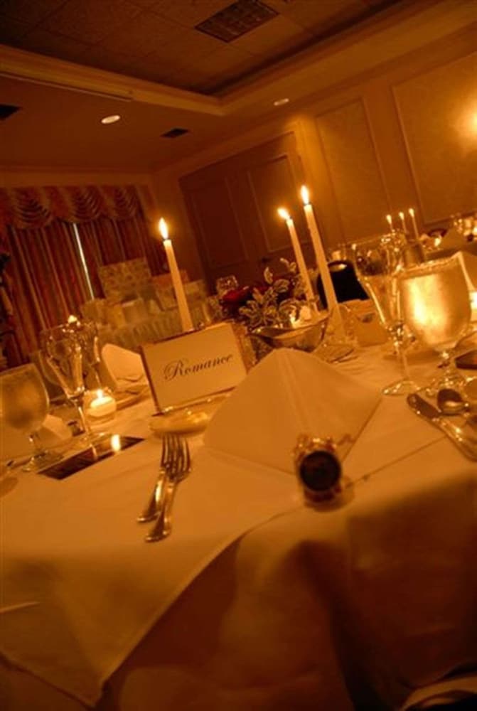 Hampton Inn Colchester - photo 35