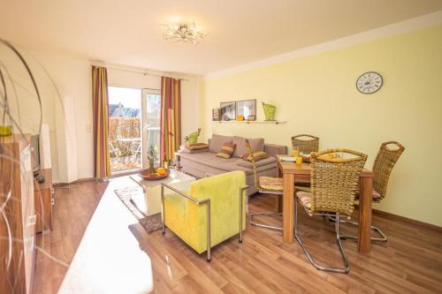 Wohnung 3 im EG Haus Stranddistel komfortable Ferienwohnung fur 2 Personen in Zingst — 4-Star Luxury Hotel in Zingst, Germany