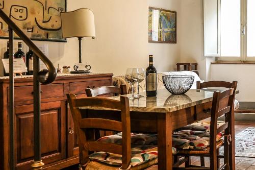 Pulcinella Appartamento Tipico Centro Storico in Montepulciano, Italy