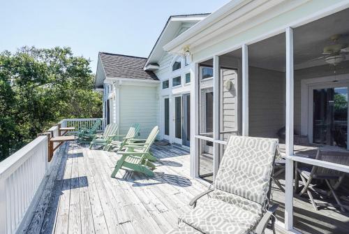 Beachfront Bliss by Oak Island Accommodations - photo 7