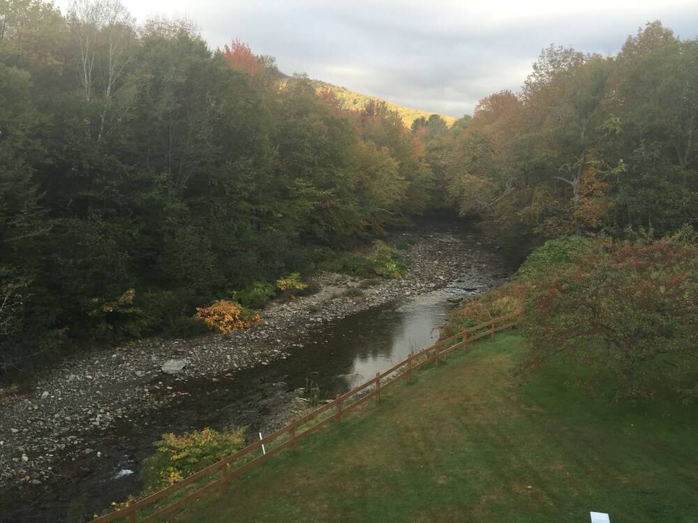 The Mountaineer Inn at Stowe - photo 44