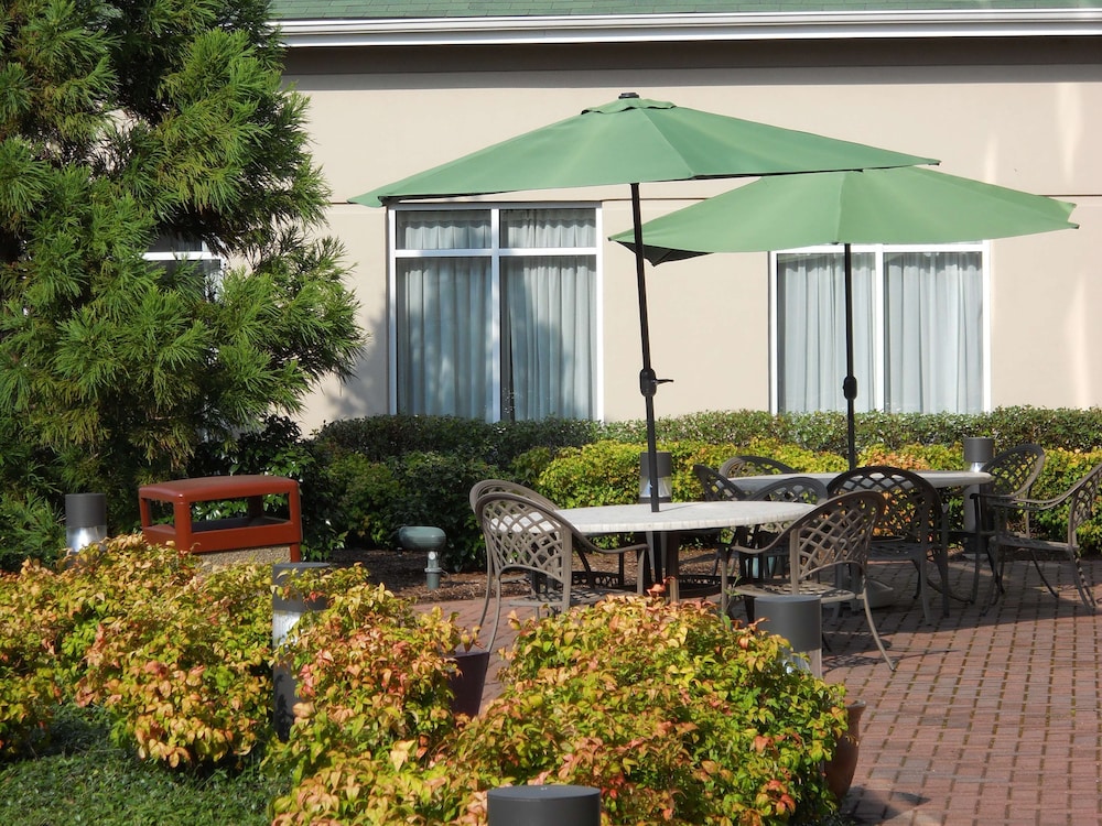 Hilton Garden Inn Chesapeake Greenbrier - photo 21