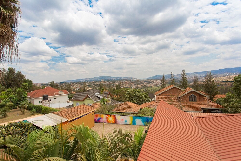 Blueberry Hotel — hotel in Kigali
