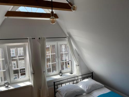 H&T Old Town Szeroka 77 — 4-Star Luxury Hotel in Gdansk, Poland