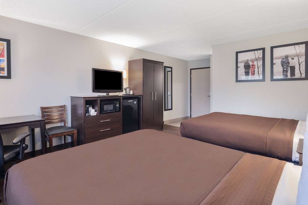 AmericInn by Wyndham Plover Stevens Point - photo 26