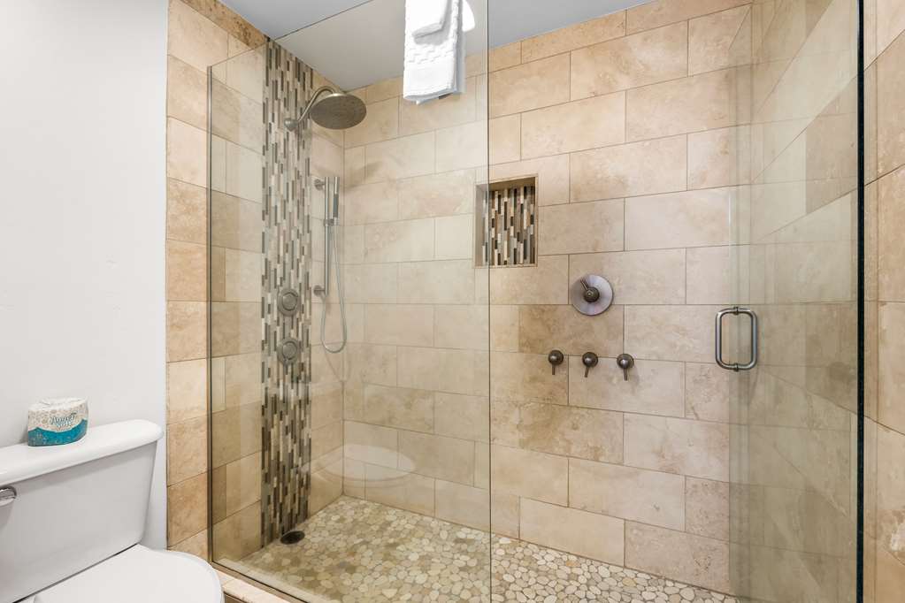 Best Western Driftwood Inn - photo 44