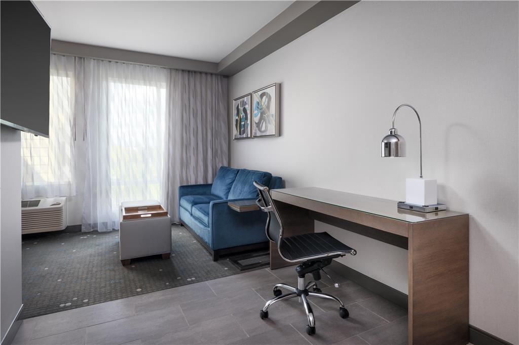 Best Western Premier Hotel at Fisher's Landing - photo 25