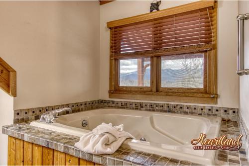 Heaven's Mountain Hideaway - photo 11