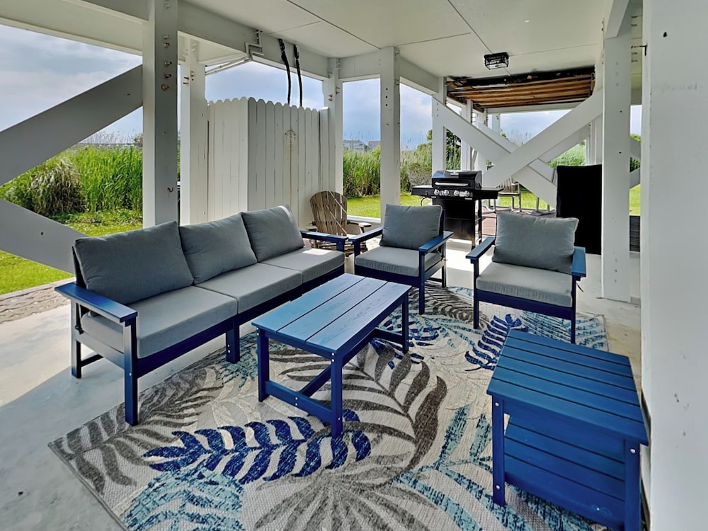 Otter Oasis by Topsail Realty in Holly Ridge, United States