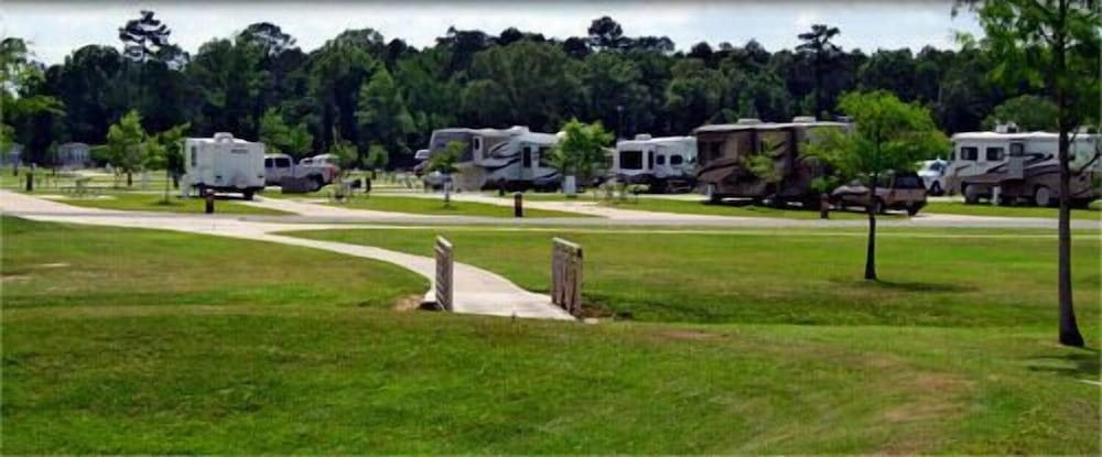 Red Shoes RV Park - photo 9