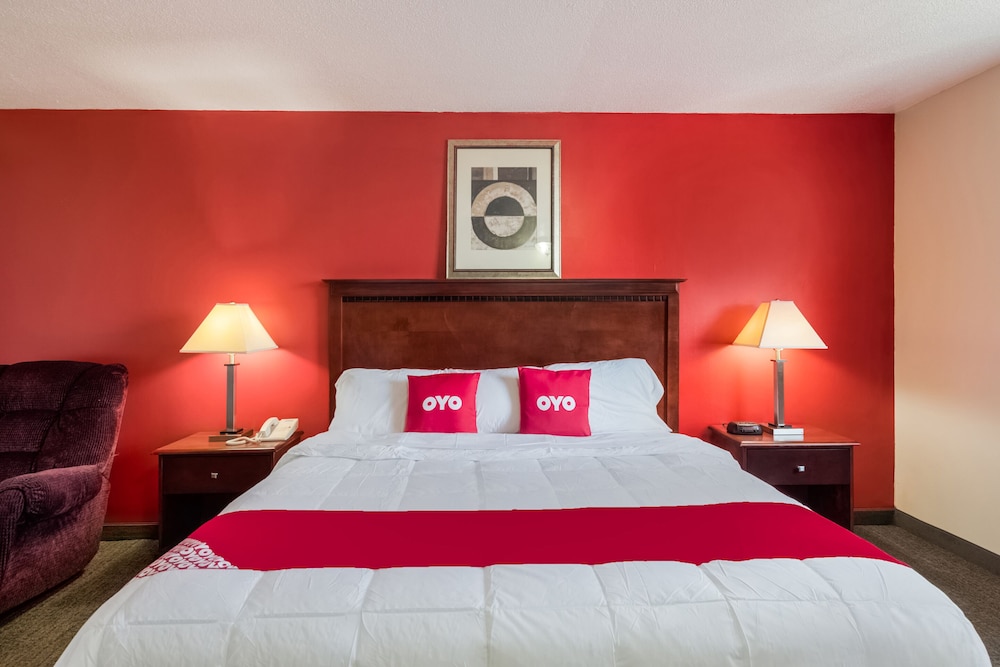 OYO Hotel Morton East Peoria I 74 - photo 11
