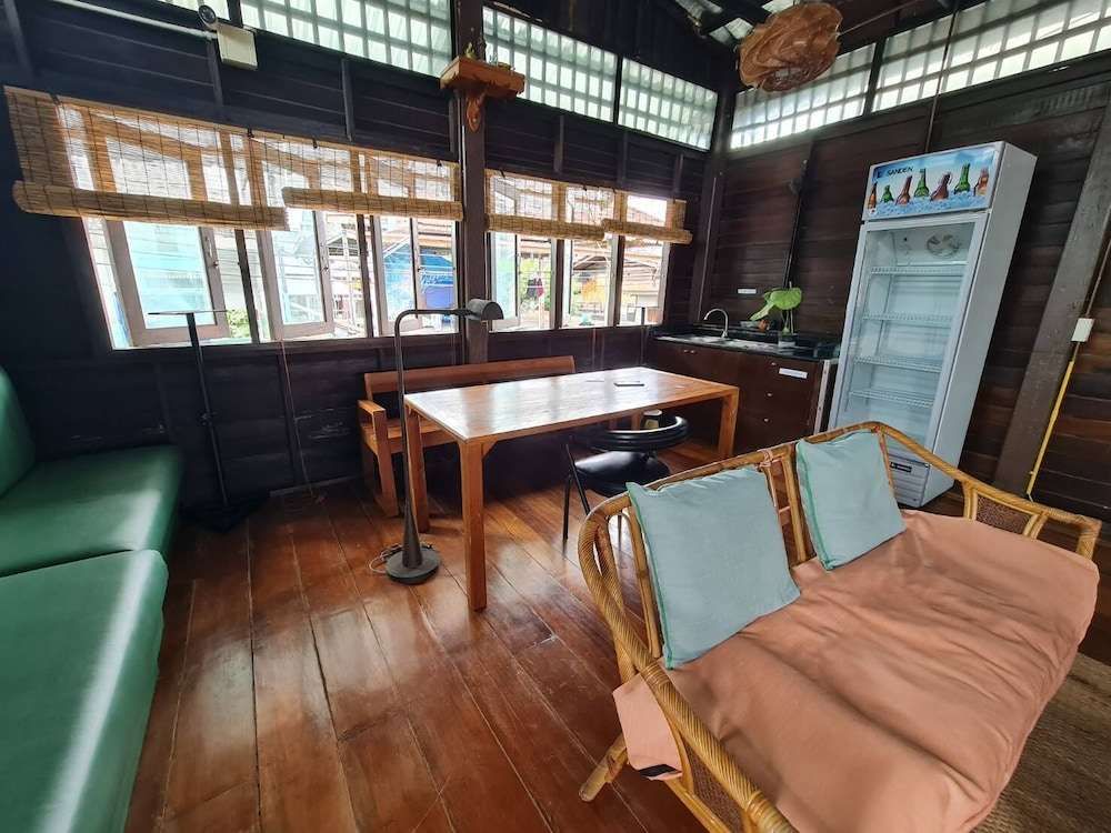 Non House Hostel