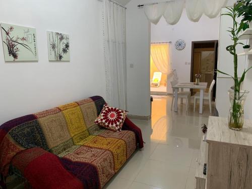 A lovely ground floor apartment 15 minutes by car from the airport and 2 minutes walk to the beach. — 4-Star Luxury Hotel in Birzebbuga, Malta