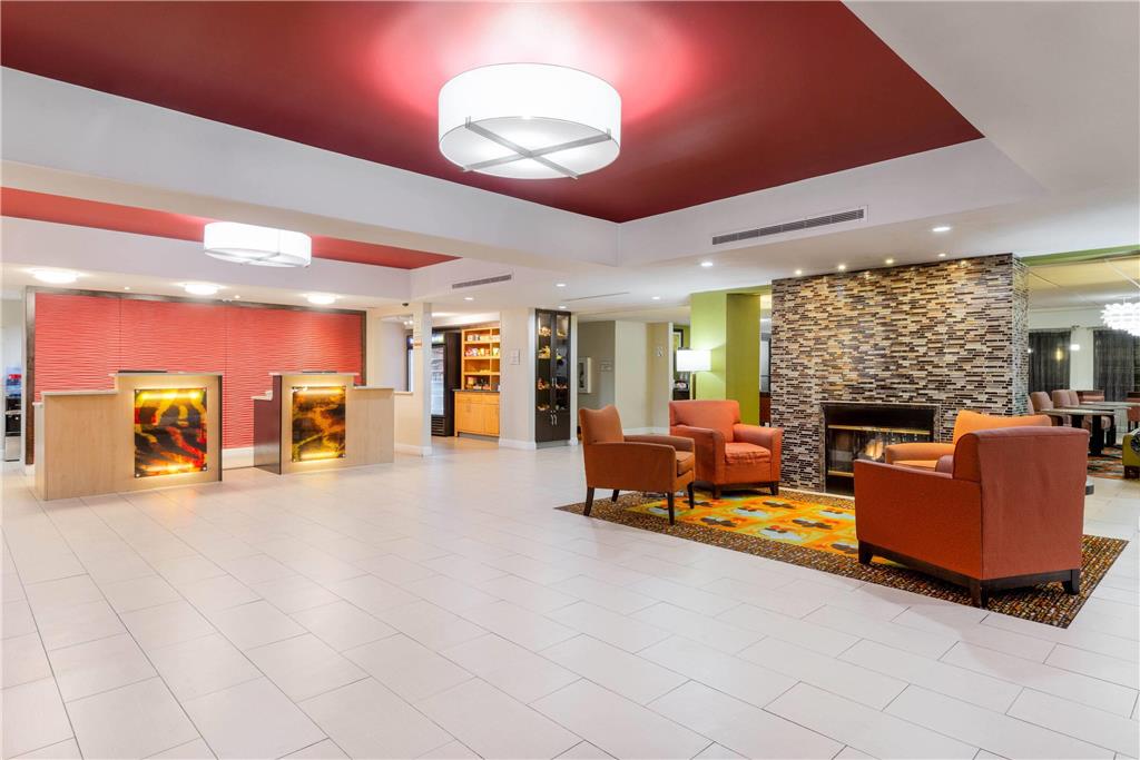 La Quinta Inn & Suites Summersville New River National Park - photo 4
