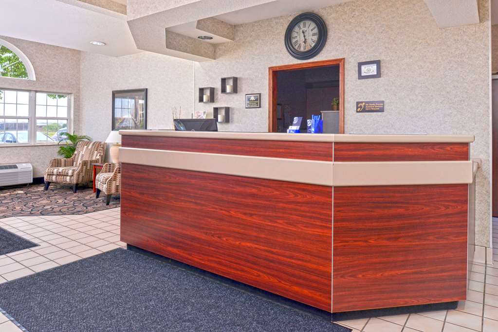 Americas Best Value Inn & Suites Maryville - photo 4
