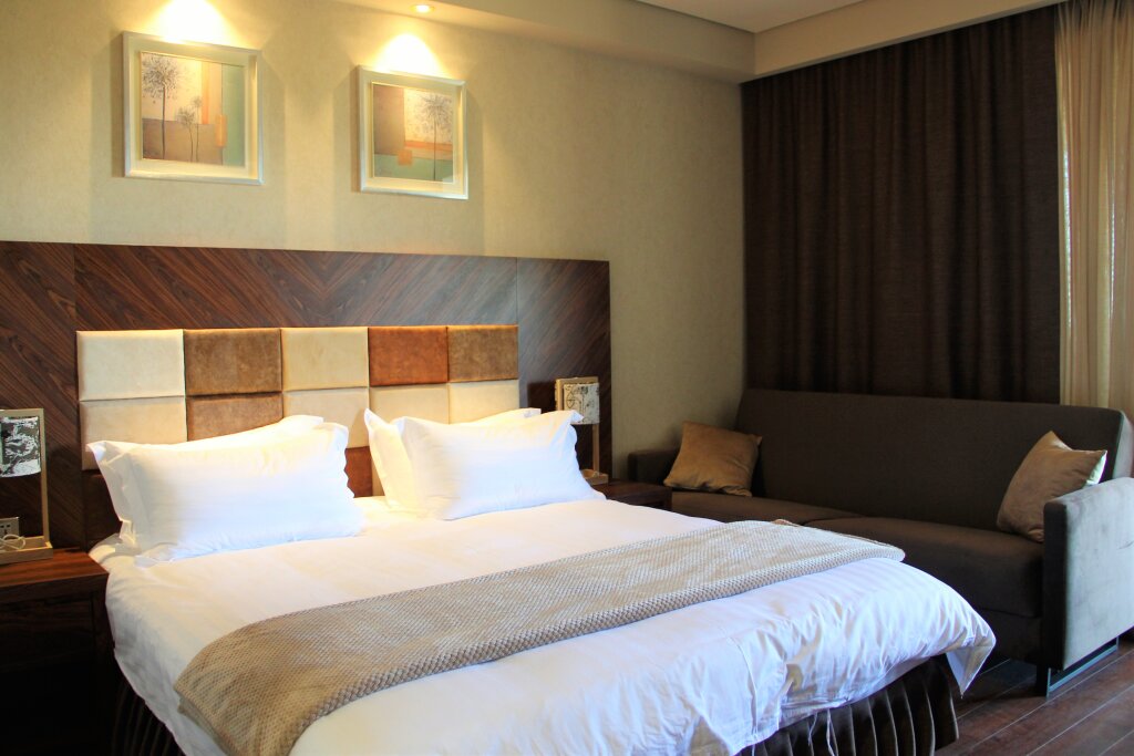 Luxury Oasis Apartment