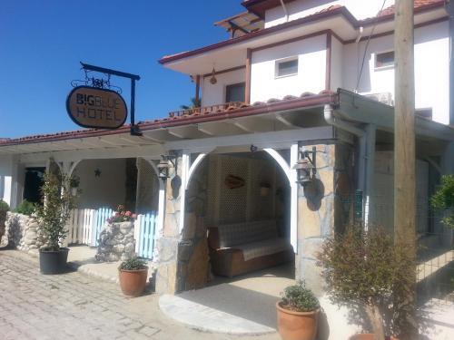 Big Blue Hotel — Akyaka