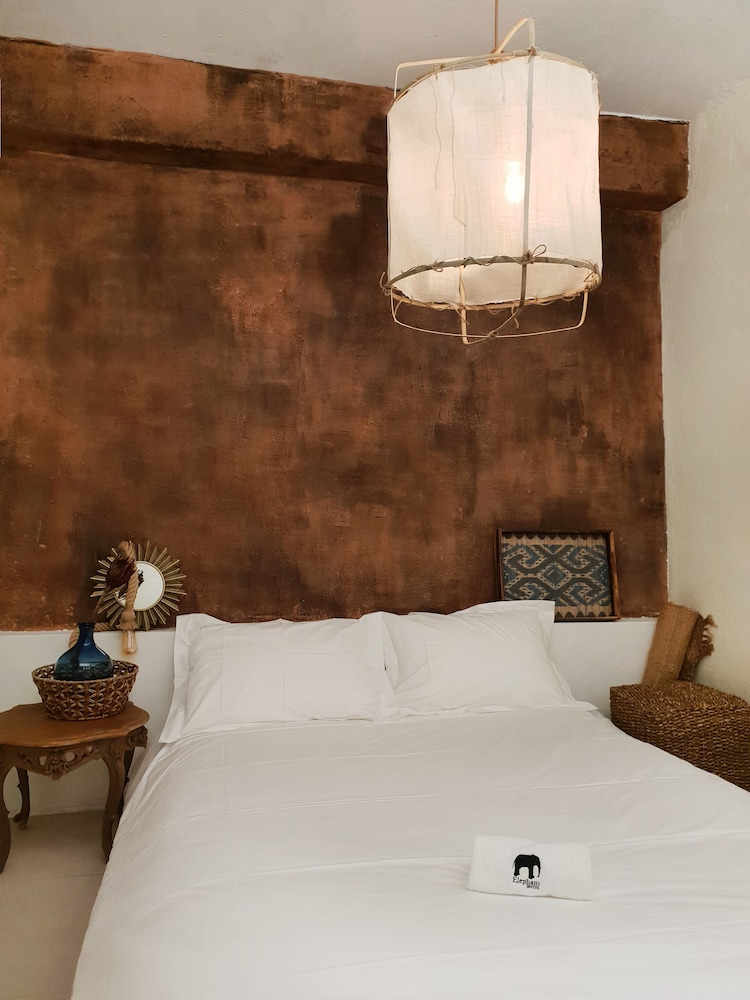 Hotel Elephant - carbon neutral hotel in Busan
