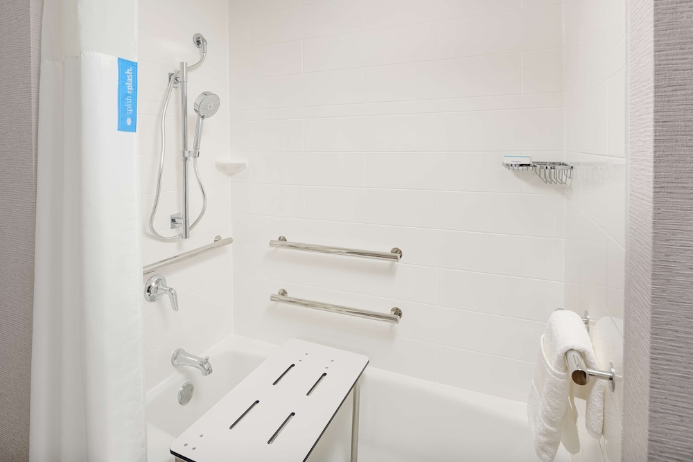Hampton Inn Blue Ridge - photo 27