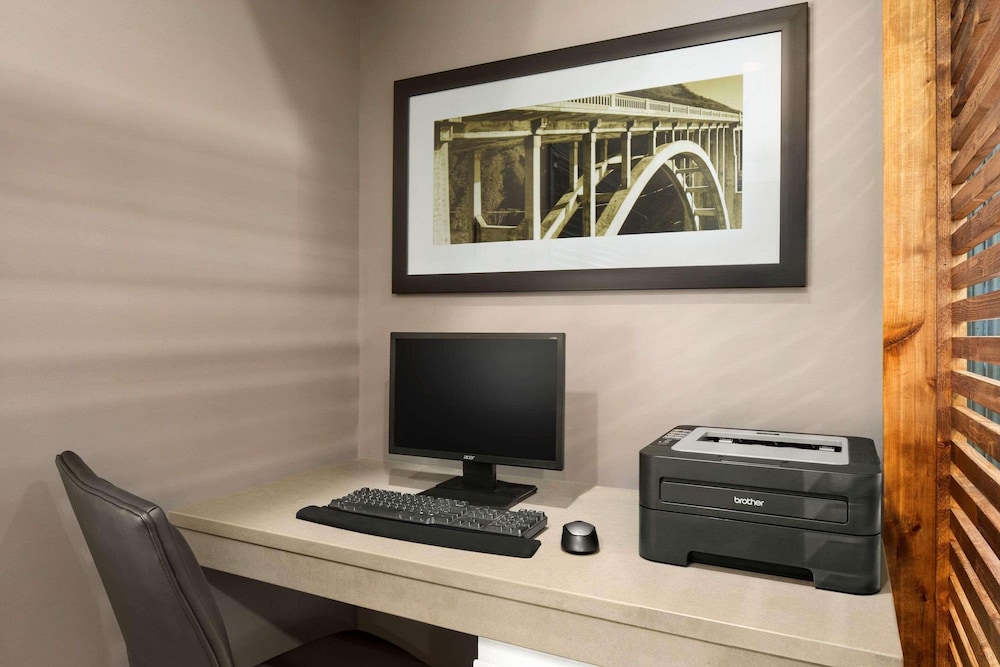 Country Inn & Suites by Radisson Columbus Airport OH - photo 17