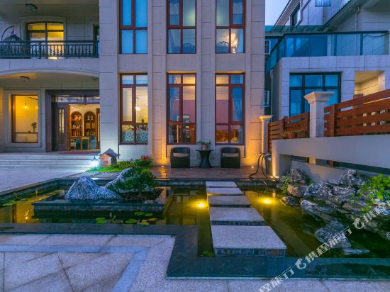 A Hotel - carbon neutral hotel in Zhoushan