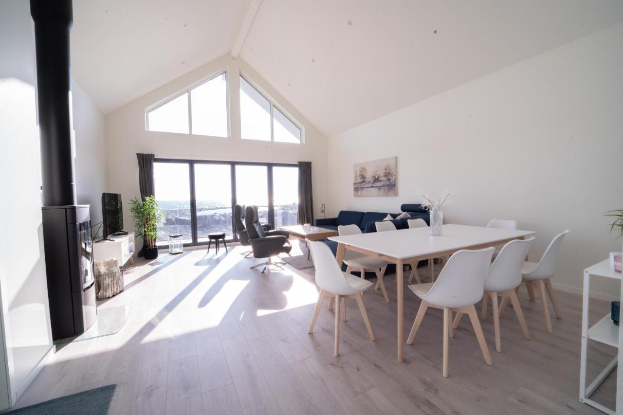 Stylish Coastal House with Stunning Ocean View — 4-Star Luxury Hotel in Farsund, Norway