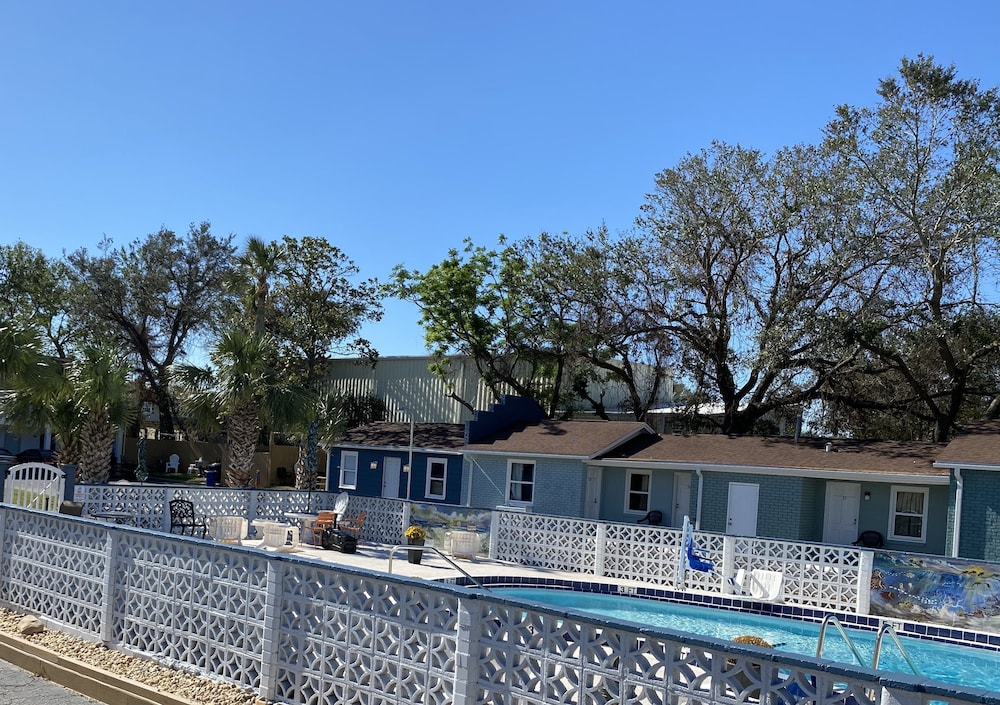 Gulf Coast Inn - photo 62