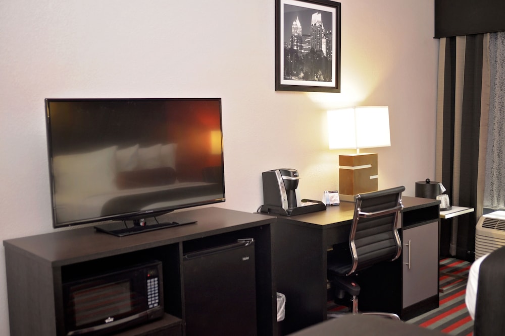 Comfort Inn & Suites Carrollton - photo 20