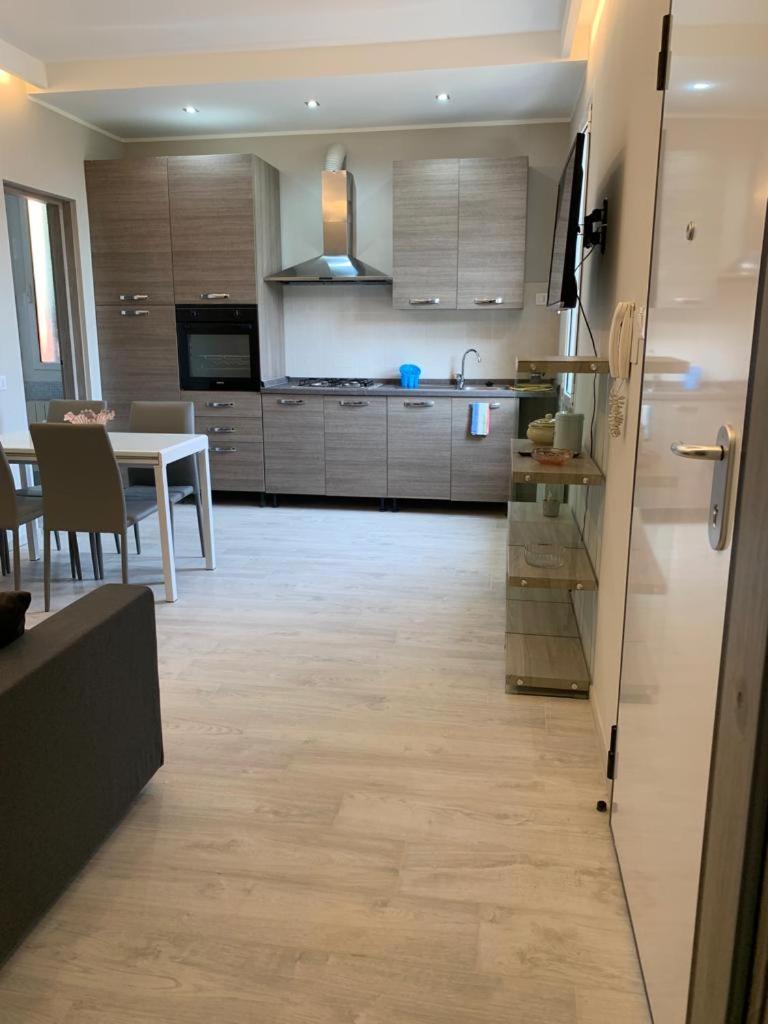 Casa Sanremo Tiziano Parking Gratis Spiaggia 15 Minuti a Piedi — 4-Star Luxury Hotel in San Remo, Italy