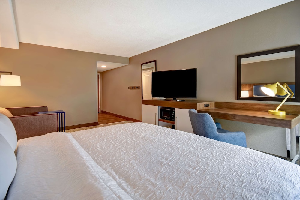 Hampton Inn Birmingham Colonnade 280 - photo 24