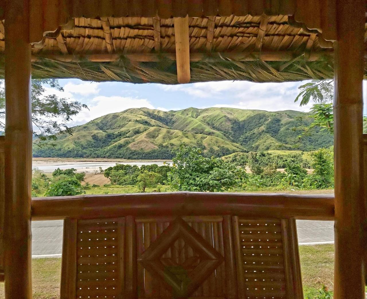 Rea's Bamboo Resort — 5-Star Luxury Hotel in Gabaldon, Philippines