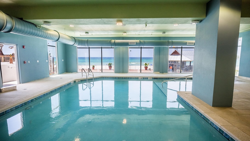 Holiday Inn Express & Suites Panama City Beach Beachfront by IHG - photo 46