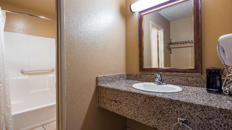Empire Inn - photo 10