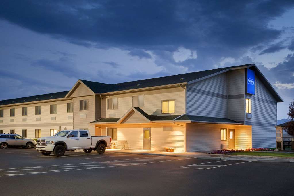 Travelodge by Wyndham Milford - photo 2