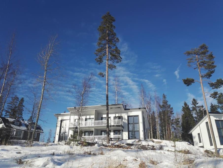 Muurame Riihivuori Paritalohuoneisto Ski — 4-Star Luxury Hotel in Muurame, Finland