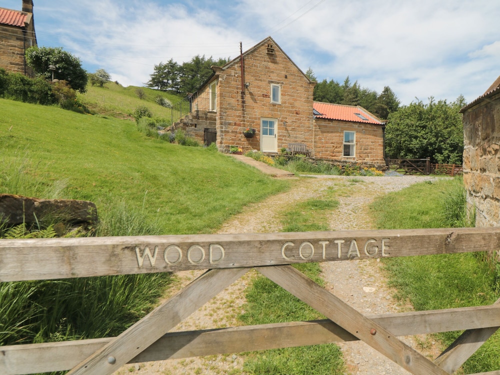 Wood Cottage — 4-Star Luxury Hotel in Middlesbrough, United Kingdom