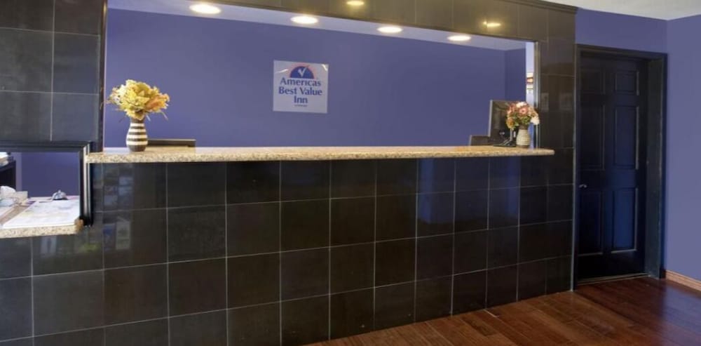 Americas Best Value Inn Waco - photo 2