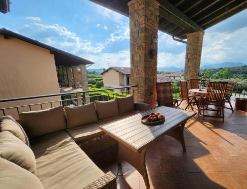 Rocca View Apartment — 4-Star Luxury Hotel in Manerba Del Garda, Italy