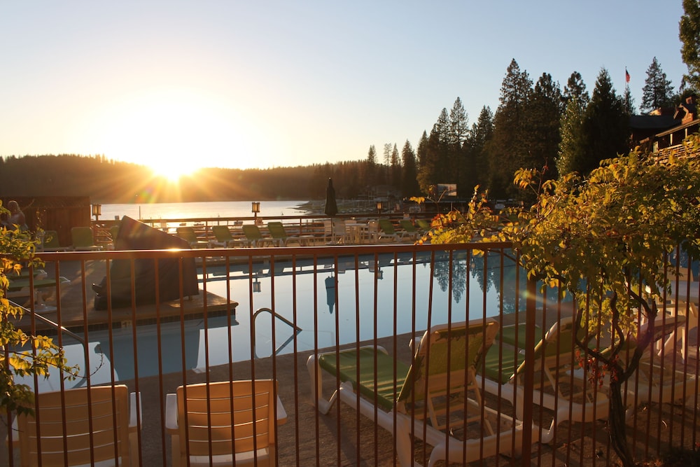 The Pines Resort - photo 31