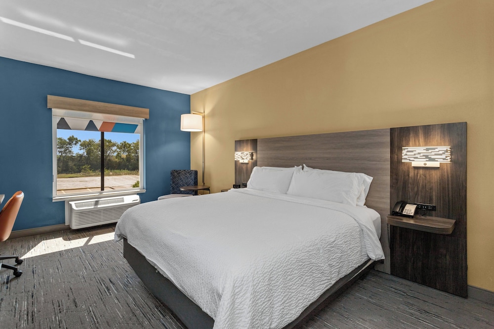 Holiday Inn Express Crockett by IHG - photo 14