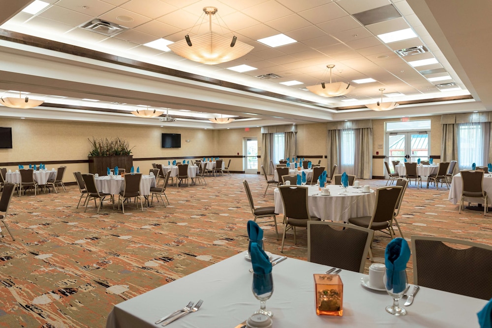 Hilton Garden Inn Watertown Thousand Islands - photo 60