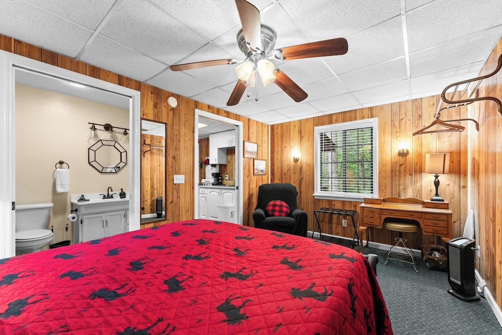The Cascades Inn - photo 44