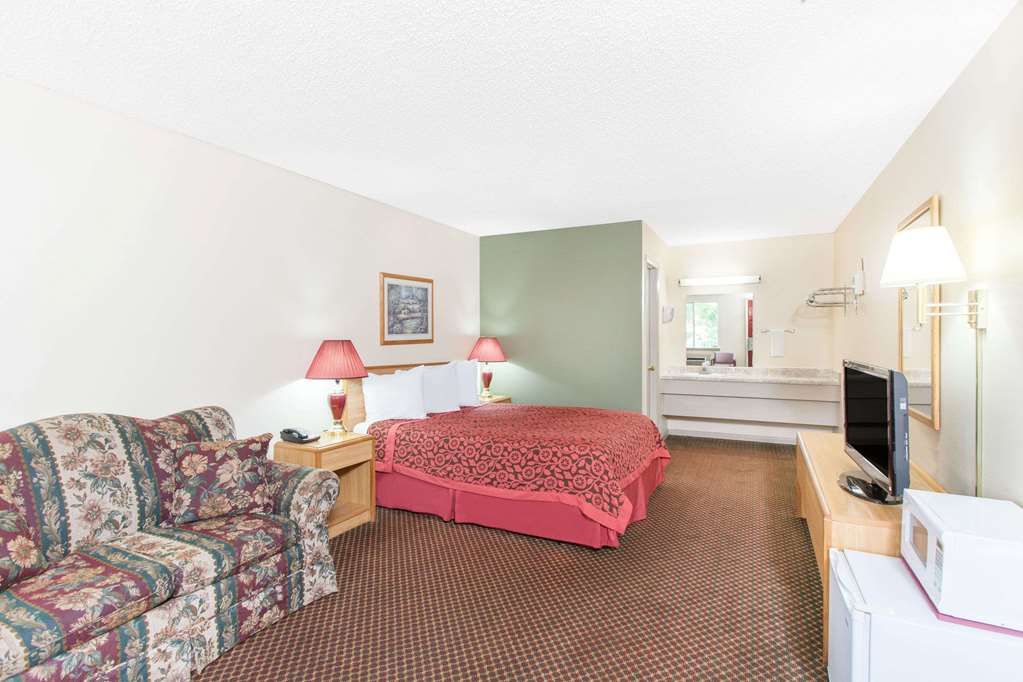 Days Inn by Wyndham Eureka Springs - photo 9