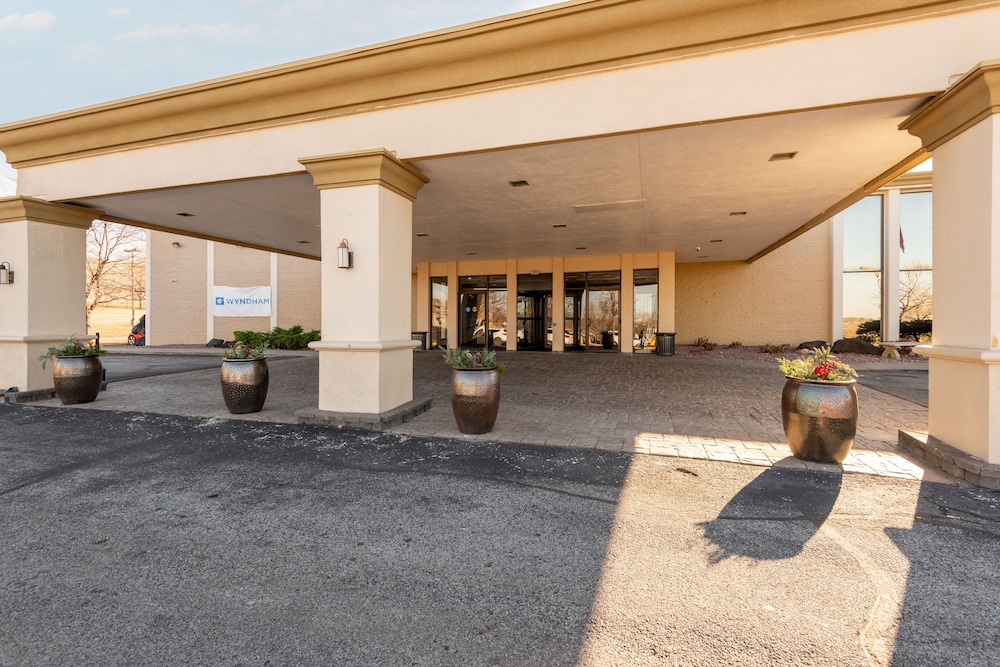 Wyndham Omaha West Dodge - photo 43