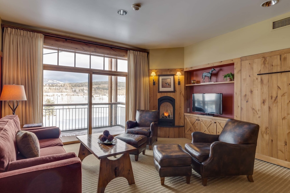 The Lodge at Bronze Buffalo Ranch - photo 18