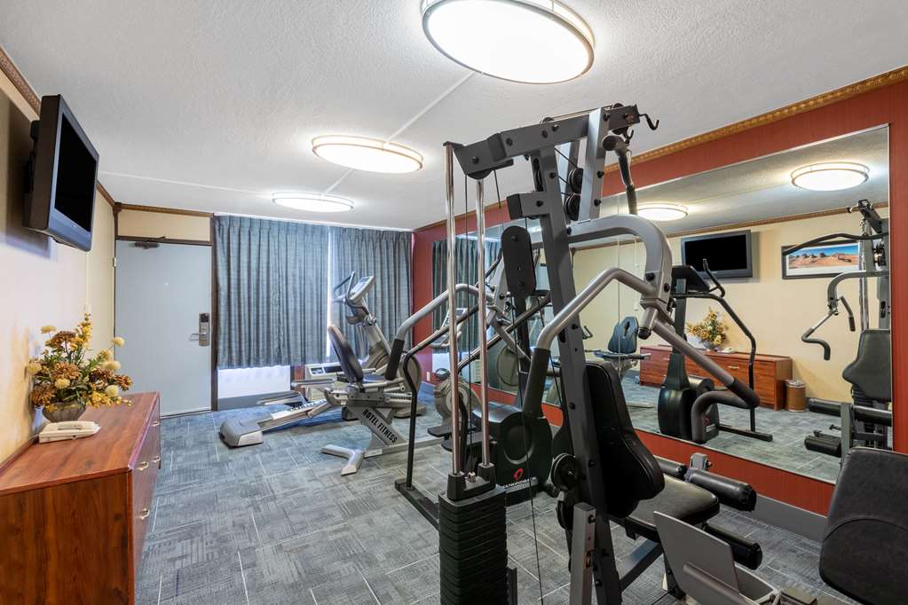 Howard Johnson by Wyndham Gillette - photo 10