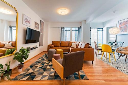 NEW Art Deco Condo in Roma Norte Chapultepec 3km — 4-Star Luxury Hotel in Cuauhtemoc, Mexico
