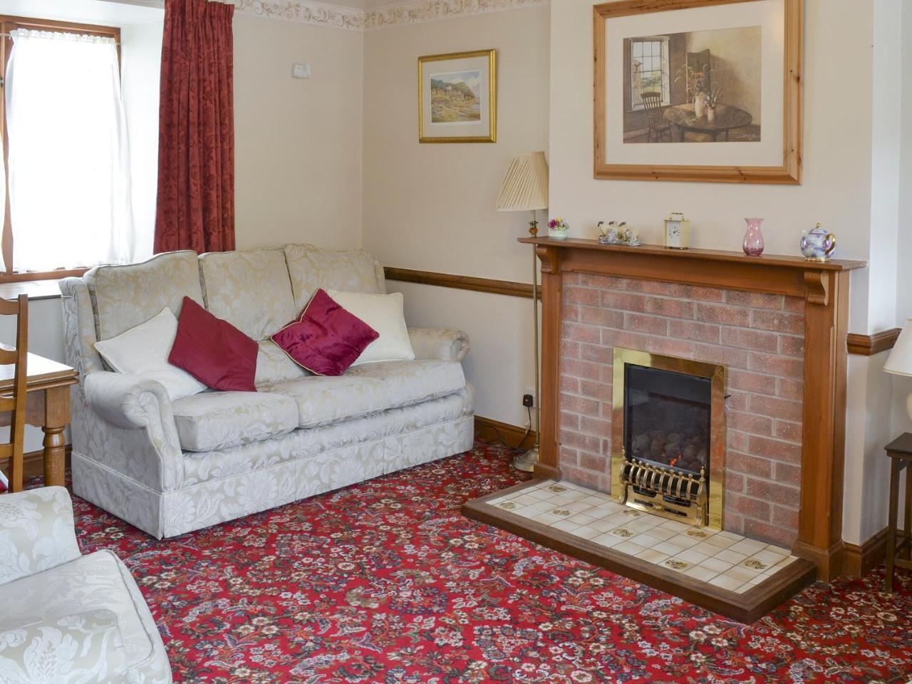 Cow Pasture Cottage Uk2297