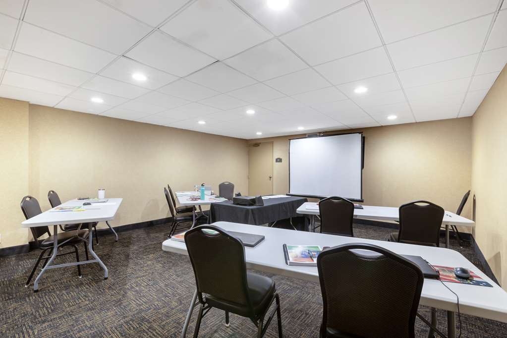 Best Western Plus Midwest Inn - photo 9