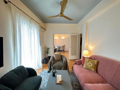 Sunny Apartment in Koukaki Excellent spot — 4-Star Luxury Hotel in Athens, Greece